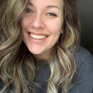 Meet your Posher, Teresa